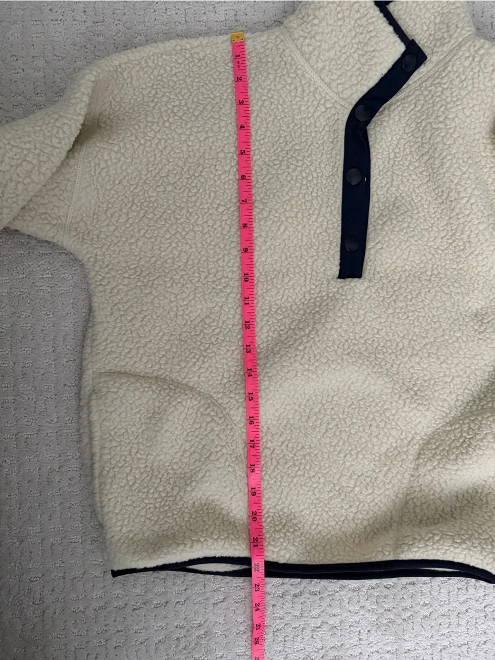 J. Crew Vintage Fleece Cream Pullover with Contrast‎ Navy Trim Preppy Classic